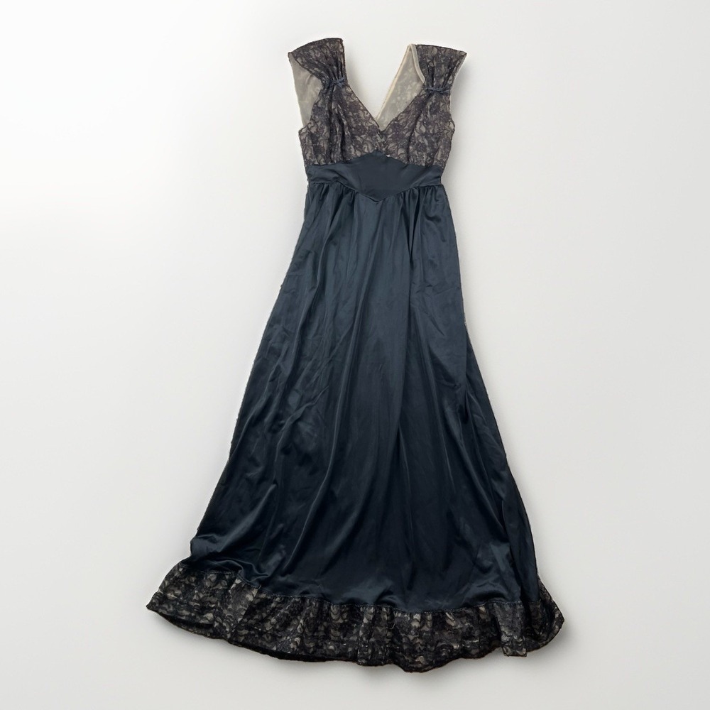 Vintage 50's Blue Swan Nightgown Women's Size 32 Black Floral Lace
